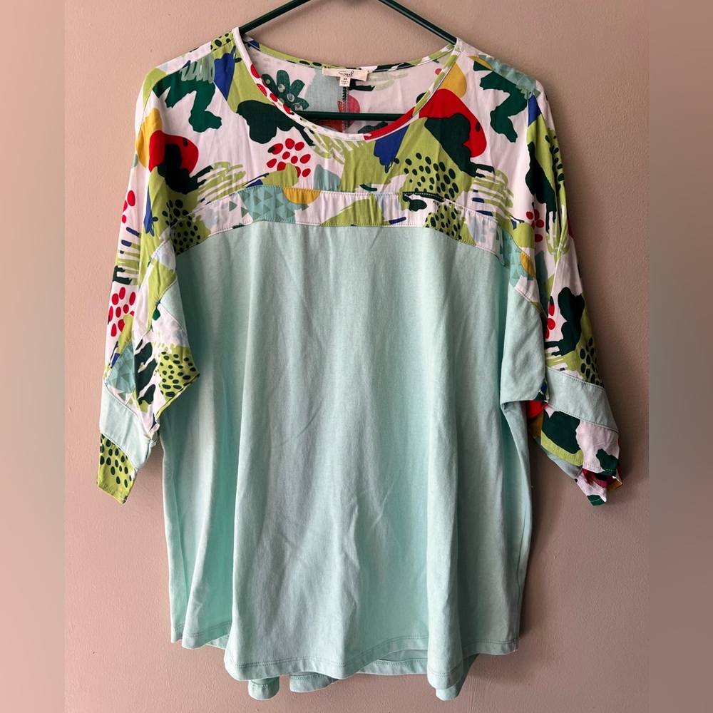 Easel sz M mixed print and fabric color-block oversized relaxed fit top.